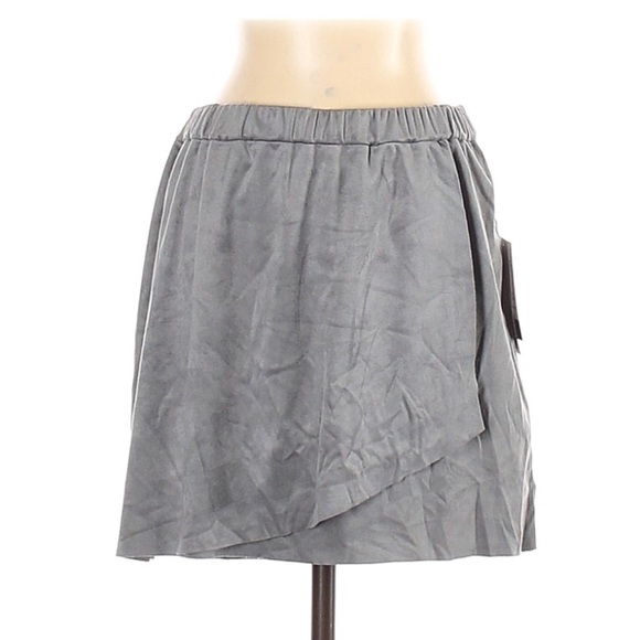 - KENSIE Gray Faux Suede Above The Knee Tuli… - Picture 4 of 5